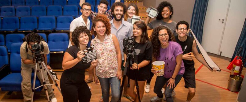 A Cinemateca Pernambucana apoia o Projeto Trela Audiovisual, que oferece cursos gratuitos de cinema e audiovisual para jovens